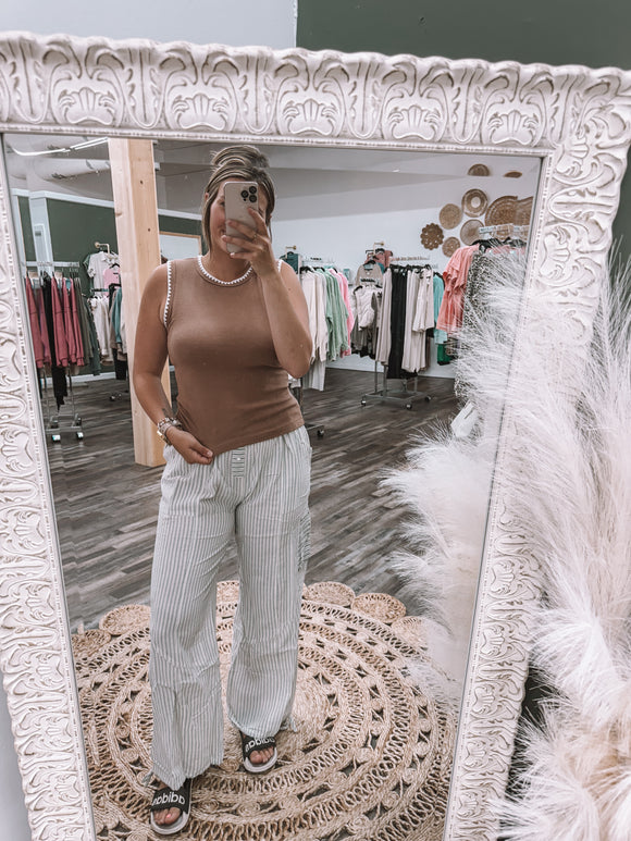 Contrast Sleeveless Top