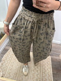 Floral Print Barrel Pant
