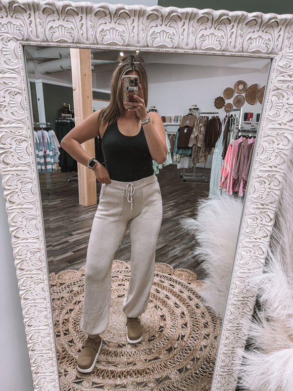 Beige: Sweater Joggers