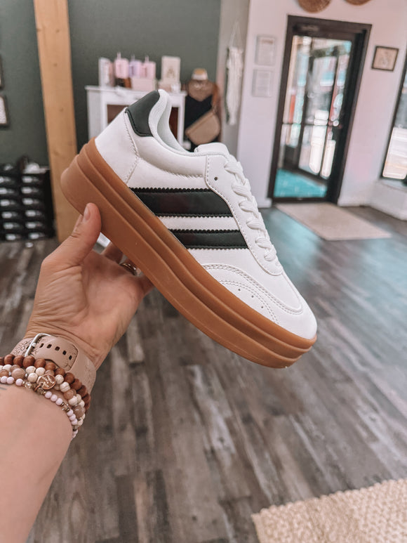 Classic Platform Sneaker