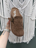 Lulu Clog