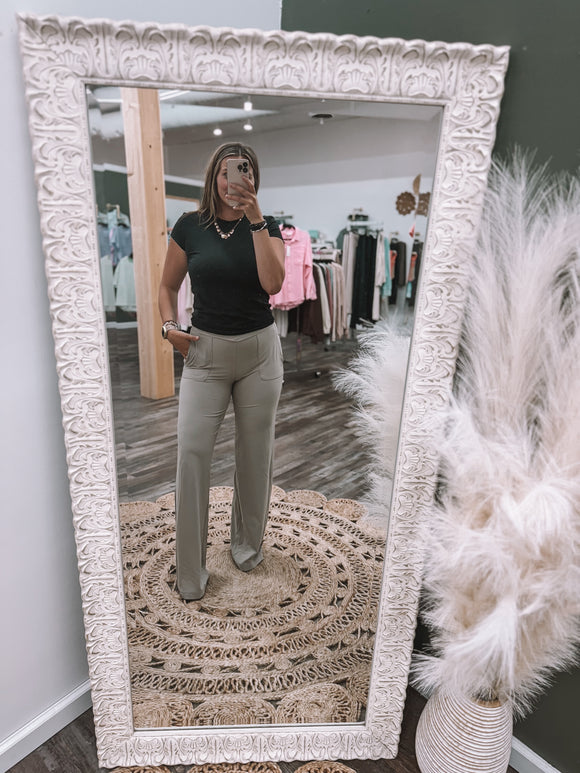 Stone: Butter V Waist Wide Pant