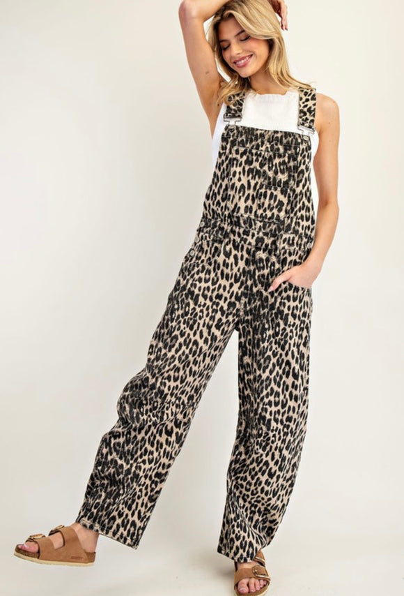 PREORDER: LEOPARD BIBS